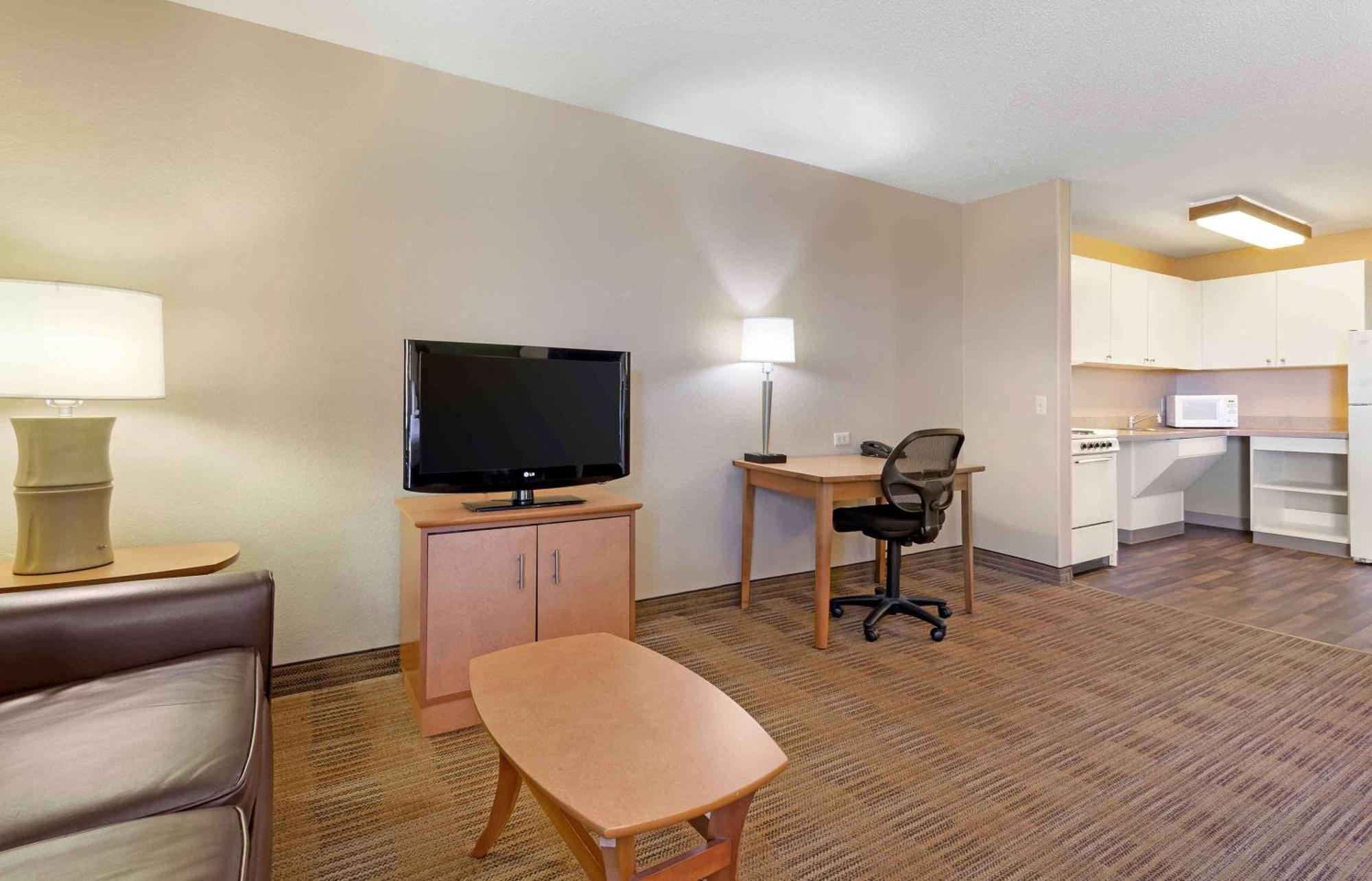 Extended Stay America Select Suites - Madison - Old Sauk Rd Ngoại thất bức ảnh