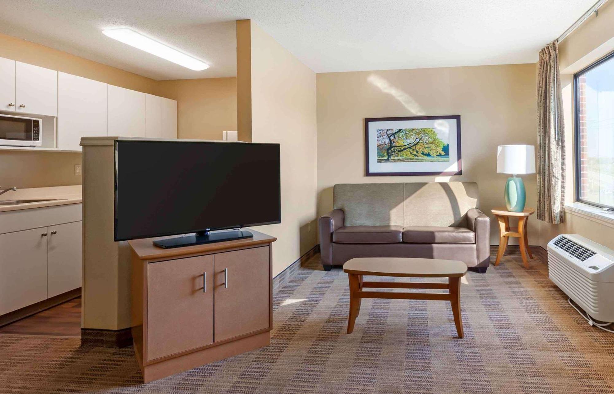 Extended Stay America Select Suites - Madison - Old Sauk Rd Ngoại thất bức ảnh