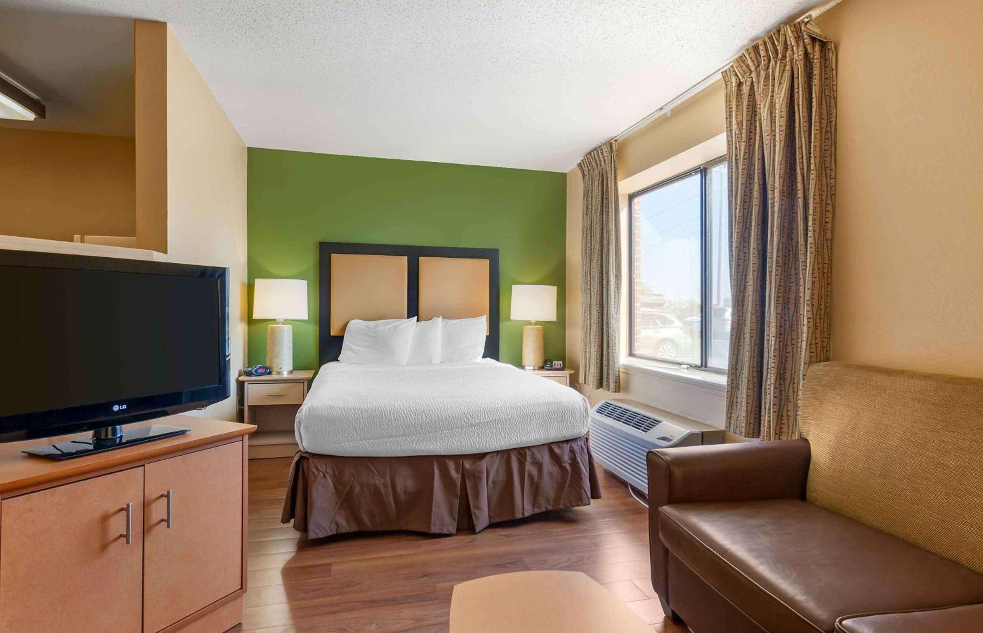 Extended Stay America Select Suites - Madison - Old Sauk Rd Ngoại thất bức ảnh