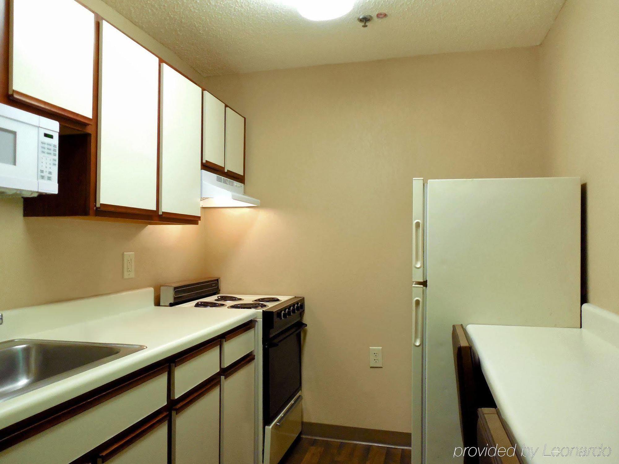 Extended Stay America Select Suites - Madison - Old Sauk Rd Ngoại thất bức ảnh